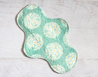 10" Moderate Cloth Pad Pom Dot Mint Minky