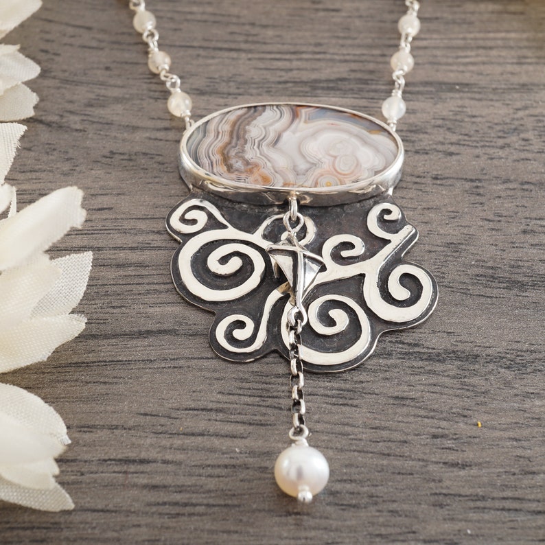 One of a Kind Crazy Lace Agate and Pearl pendant on Peach Moonstone and Sterling Silver Beaded Chain Windy Day Necklace with Kite