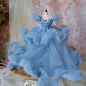 Robe de poupée Blythe faite main : robe de bal en dentelle bleue, mode princesse