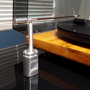 Record Cleaning Arm Free standing
