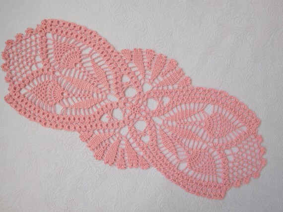 Napperon Ovale Au Crochet Rose 43 X 17 Cm Ou 16 92 X 6 69