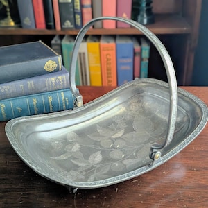 Vintage Reed & Barton Silver Plated Bride's Basket | 1920s Handled Fruit Basket