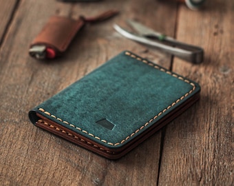 Ranch Wallet | Handmade leather wallet card holder made with vegetable tanned full grain Italian leather | Made in Finland