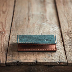 Journeyman Wallet | Blue bi-fold wallet for men | 3-pocket mens wallet | Minimalistic bi-fold wallet | Card holder | Made in Finland
