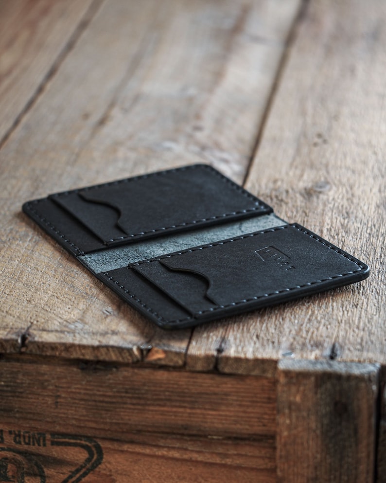 Luava handmade leather bifold wallet for men black