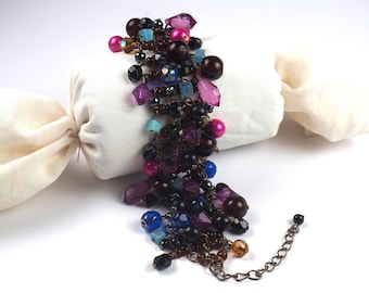 Vintage cha-cha glass beads purple pink blue bracelet * glass beads jewelry * 1970s bracelet * Charm bracelet