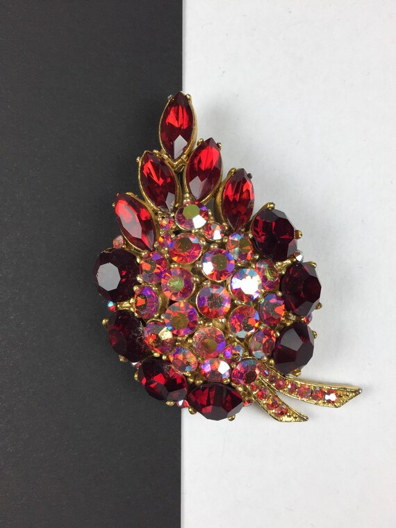 Vintage 50s Brooch - 50s Rhinestone Brooch - Red Rhinestone