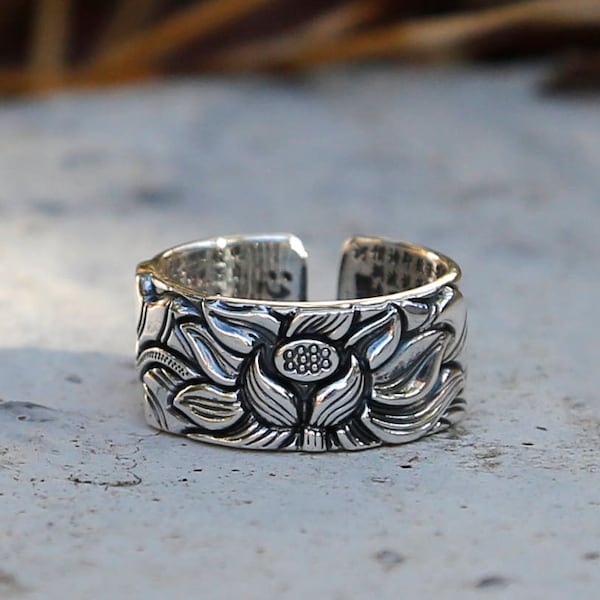 Embossed Lotus with Buddhist Sutra Adjustable Sterling Silver Ring, Tibetan Buddhism Prayer Om Ring, Meditation Yoga, Mens Ring, Nepal (S)