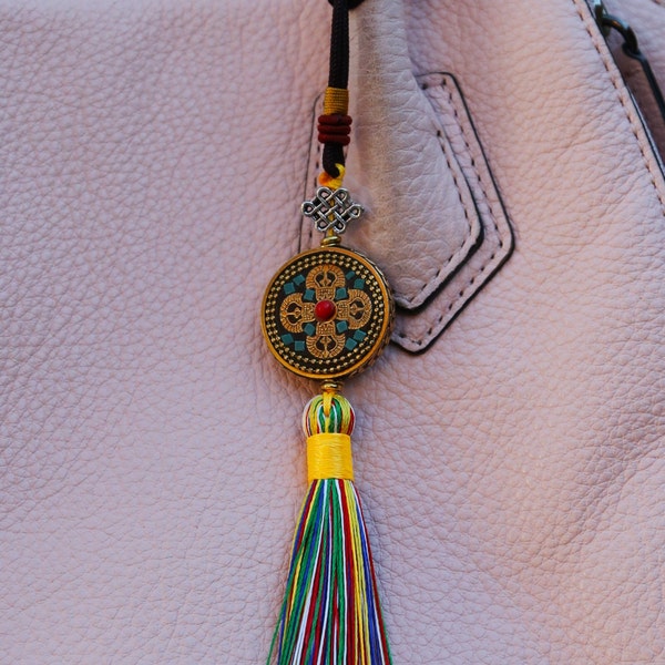 Tibetan Buddhist Vajra Color Tassel Keychain Zipper Charm, Buddhism Rearview Mirror Charm, Chinese FengShui Car Charm Lanyard Keychain (R)