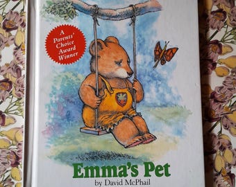 【匿名配送】Emma's Pet　デイビット・M・マクファイル　絵本　洋書　英語 Emma's Pet by David Mcphail: Weekly Reader 1985 - Etsy