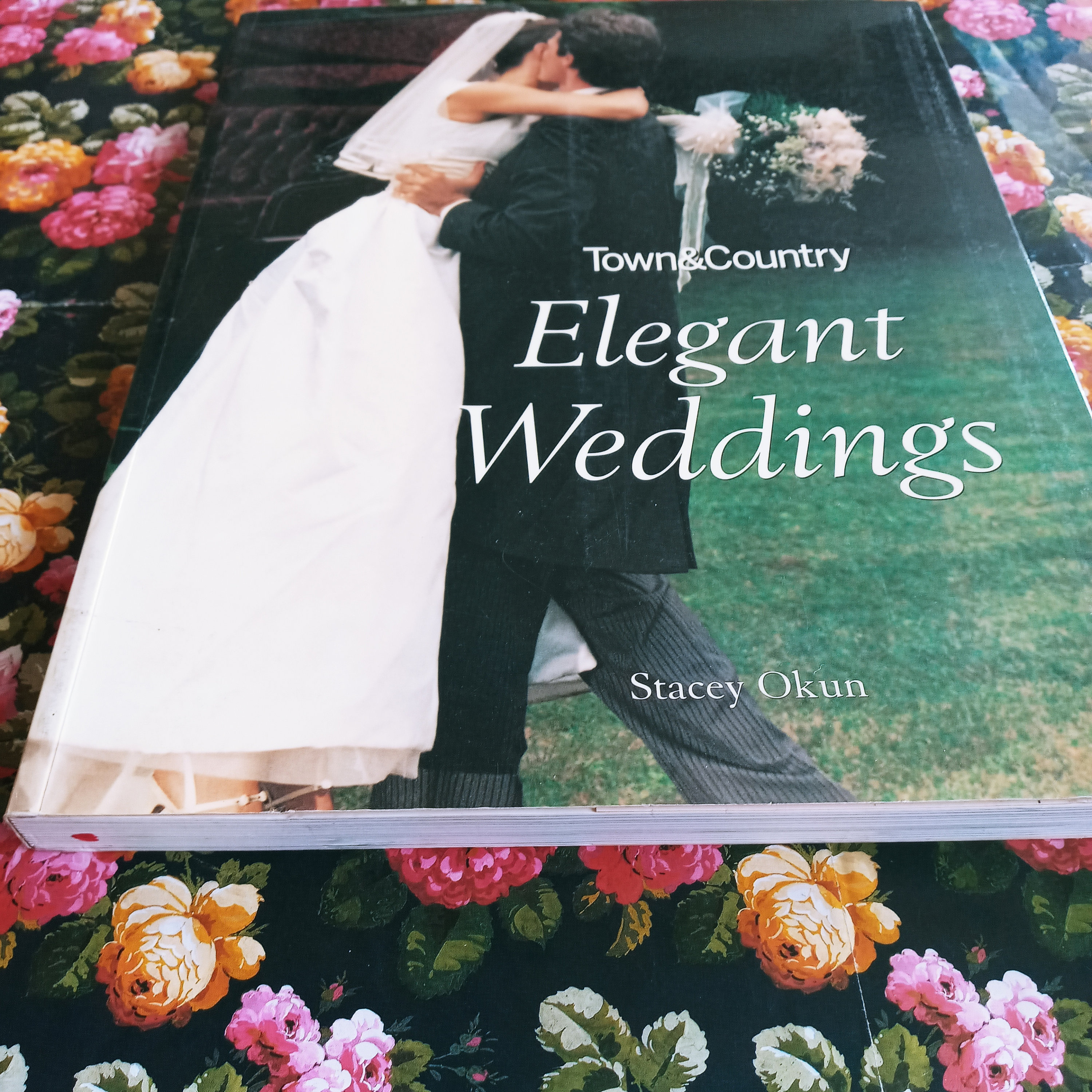 【新作からSALEアイテム等お得な商品満載】 & Town Country Paperback ~ Okun Stacey by Weddings Elegant 洋書