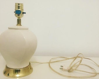 VIntage White Ceramic Table Lamp
