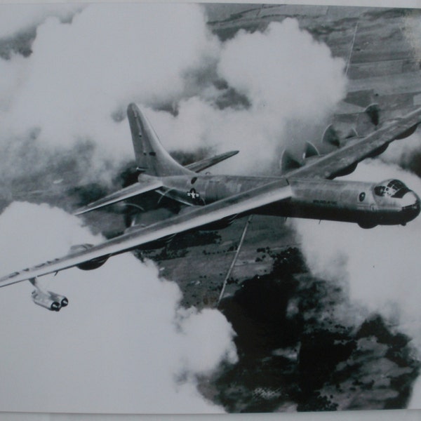 Convair B-36 Peacemaker Photo  PHO-0103