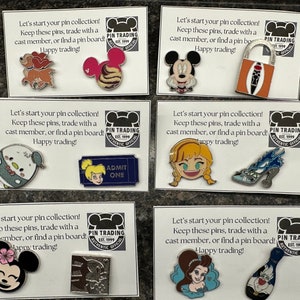Disney Trading Pin Starter Card - 2 neue, zufällige Pins zum Sammeln. Perfekt für Fisch Verlängerung, Pixie Dusting, Erwachsene, Teenager, Kindergeschenk