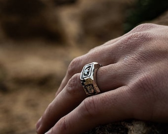 King Arthur Ring, Crown Ring Signet, Men Antique Signet Ring, Silver Fantasy Ring, gift for men
