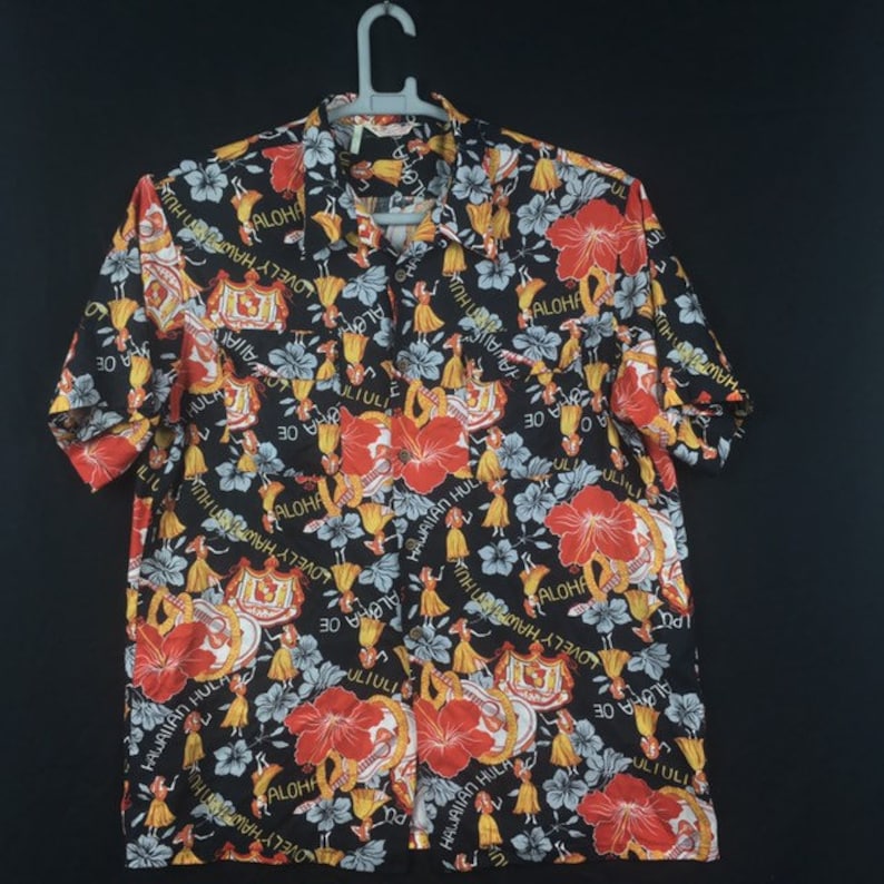 Vintage Sunsurf by Toyo Enterprise Rayon Toyo Button up hawaii aloha shirt L size