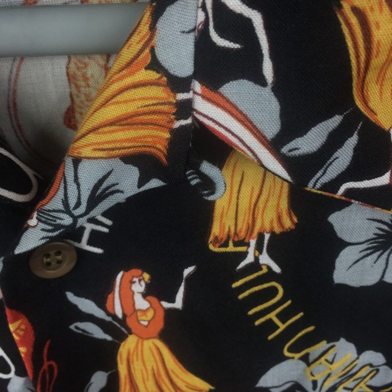 Vintage Sunsurf by Toyo Enterprise Rayon Toyo Button up hawaii aloha shirt L size