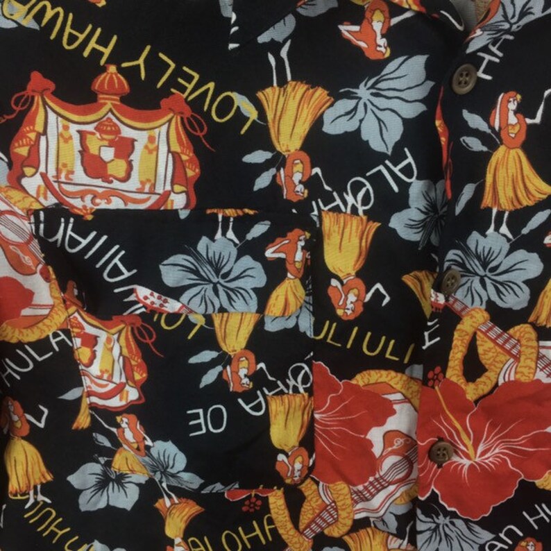 Vintage Sunsurf by Toyo Enterprise Rayon Toyo Button up hawaii aloha shirt L size