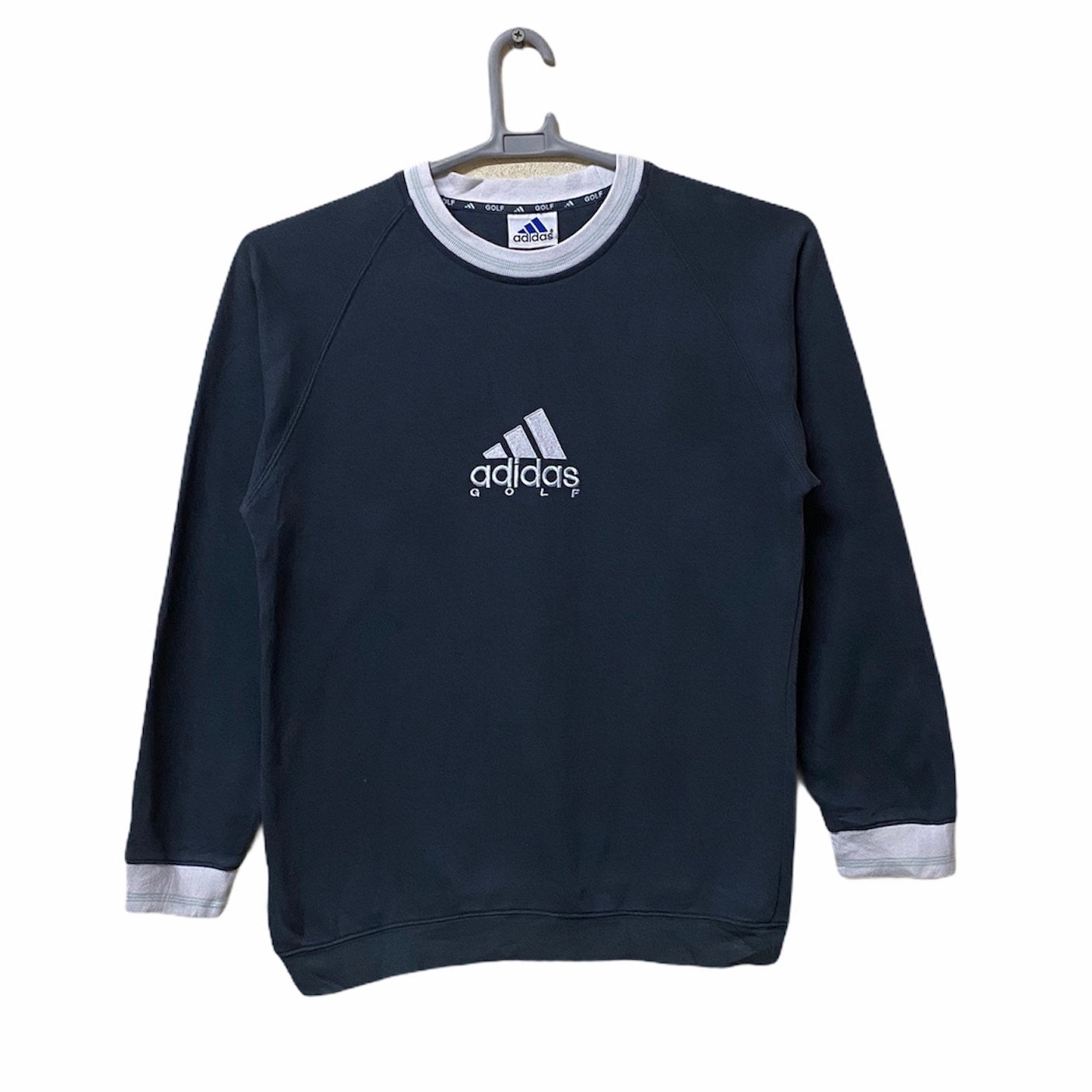 Vintage Adidas Golf Embroidered Logo Sweatshirts Medium Size