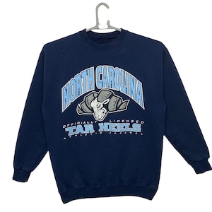 Vintage University Of North Carolina Tar Heels sweatshirt blue colour
