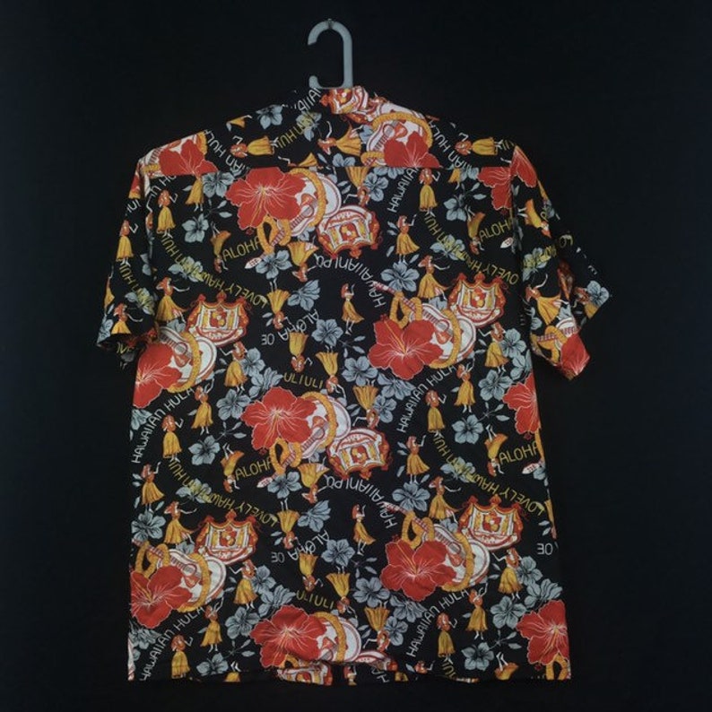 Vintage Sunsurf by Toyo Enterprise Rayon Toyo Button up hawaii aloha shirt L size