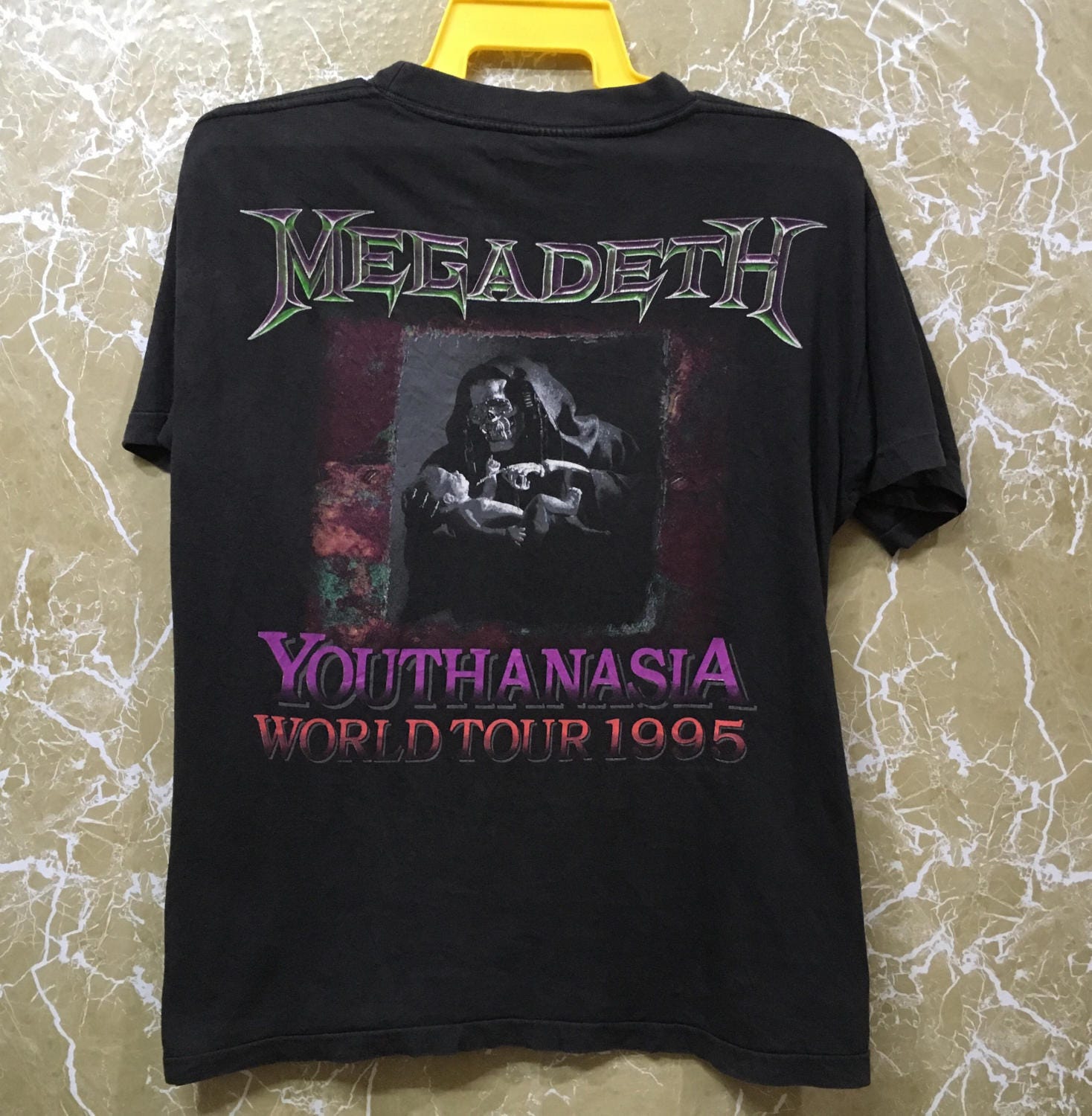 90s Megadeth Youthanasia World Concert Tour 1995 T-shirt 90s Megadeth Youthanasia World Concert Tour 1995 T-shirt