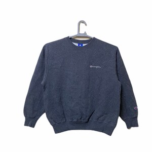 Vintage Champion jumper pullover crewneck small logo spell out jumper sweatshirt M size gray colour