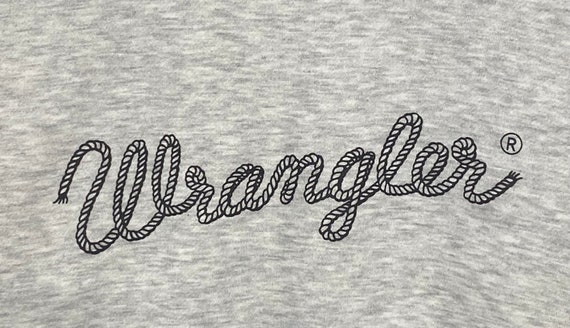 Wrangler - Wrangler ラングラー ブルーベル ヴィンテージ ロゴ スウェット Wrangler ラングラー ブルーベル ヴィンテージ ロゴ スウェット