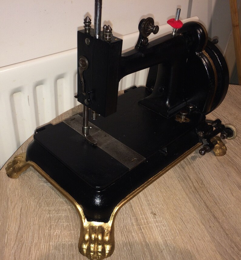 Nelson Antique Sewing Machine Vintage rare sewing machine Vintage Home