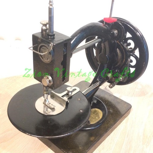 Antique 1870s Little Wanzer Time Utilizer Sewing Machine Etsy UK