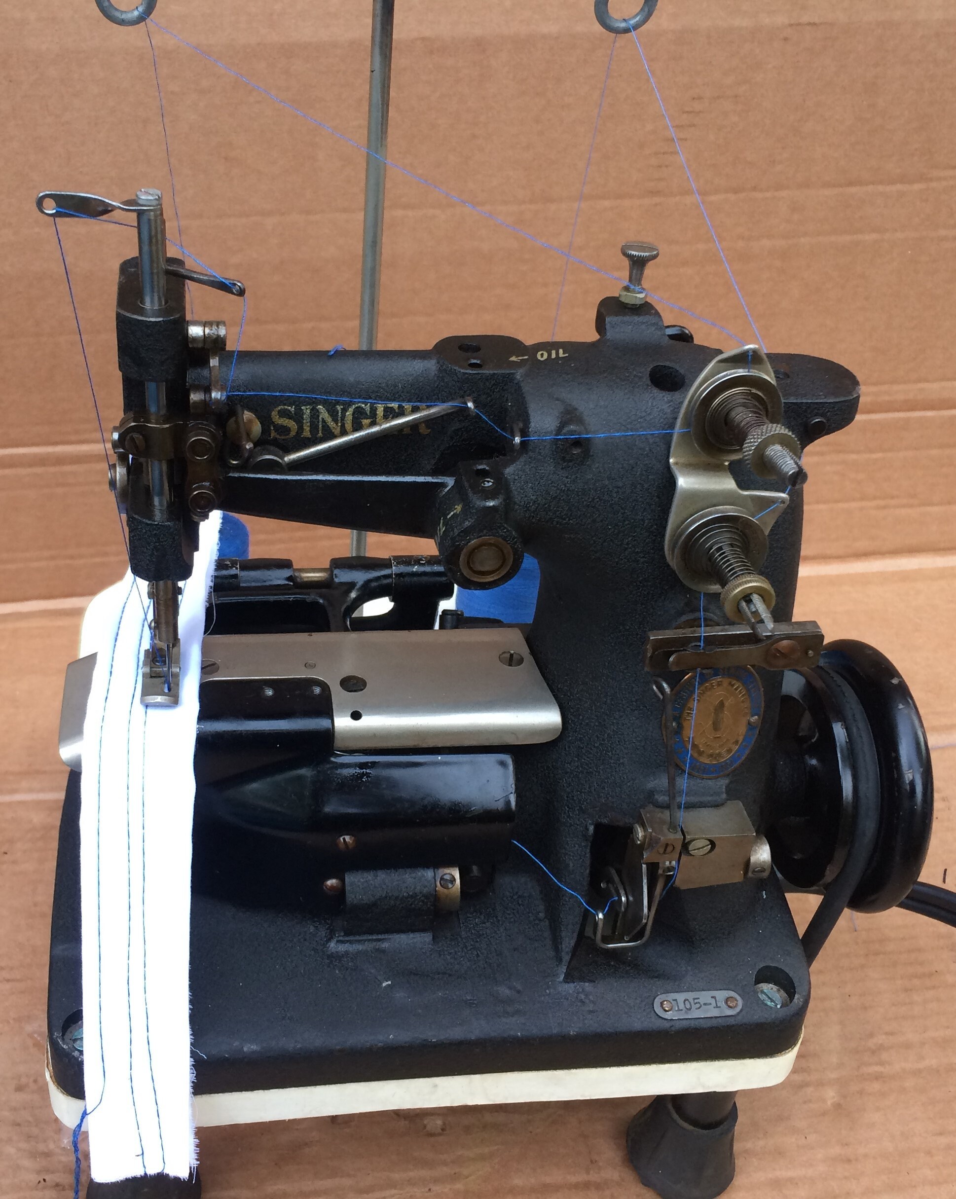 Industrial Zig Zag Sewing Machine for sale Only 3 left at 75