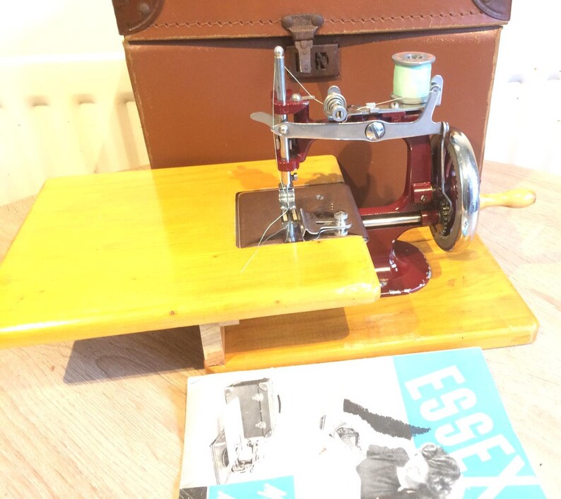 Beautiful Vintage Essex Miniature/Toy Chainstitch Sewing Etsy