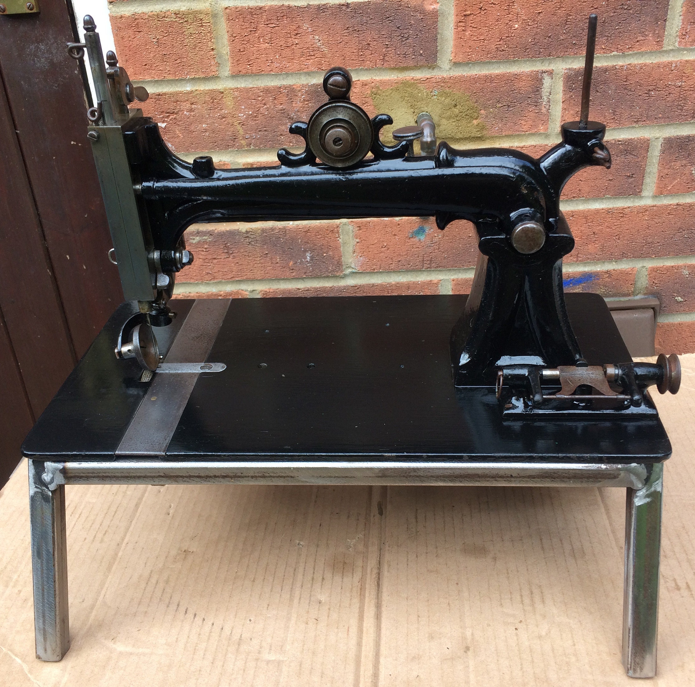 Howe Sewing Machine for sale 80 ads for used Howe Sewing Machines