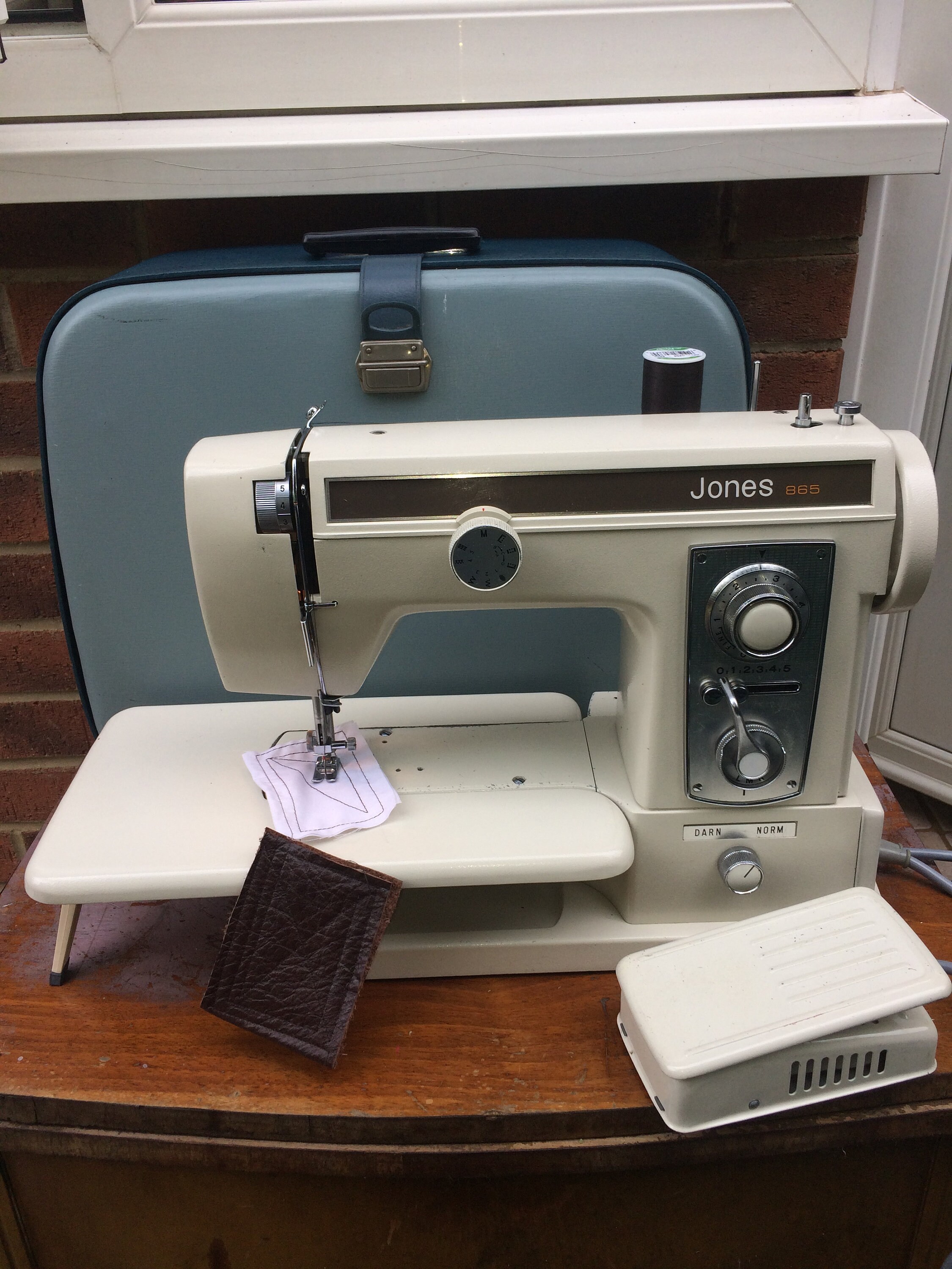 Jones Zig Zag Cylinder Arm Vintage Electric Sewing Machine Etsy