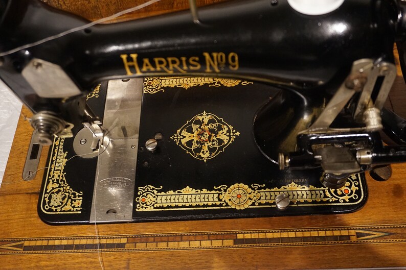 Harris No.9 Vintage Sewing Machine sewing machine Antique Etsy