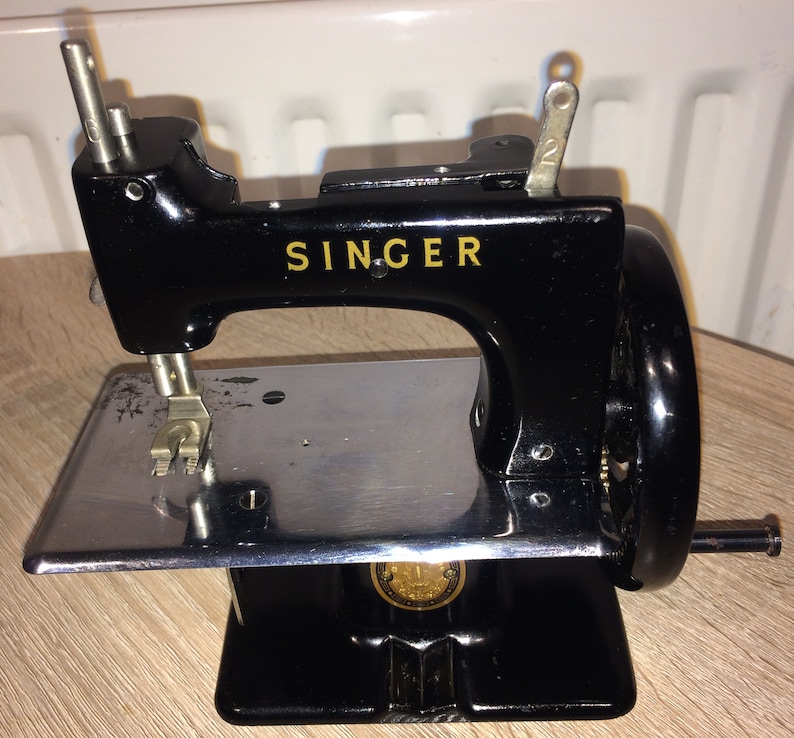 Antique/Vintage Singer 20 Miniature/Toy Sewing Machine Etsy