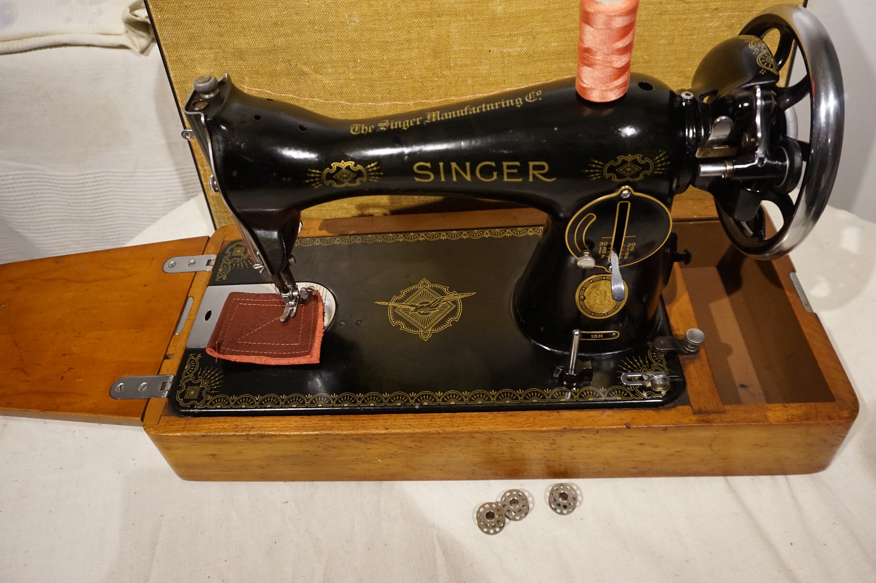 SINGER 15K 15 RAF Decals Red S Heavy Duty Vintage Sewing Machine