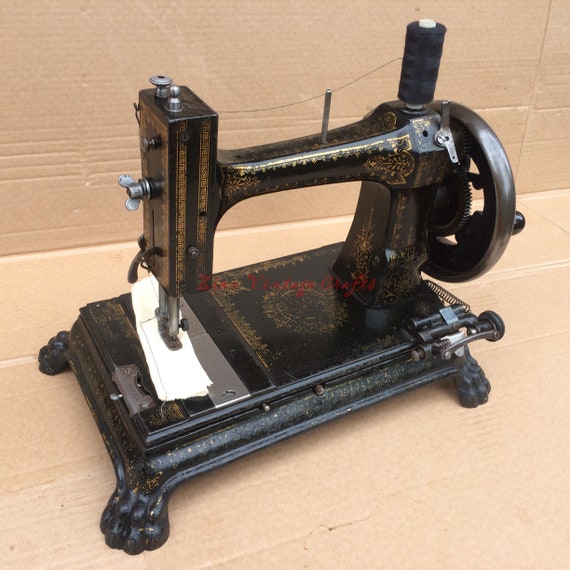  Pisos duraderos en máquinas de coser antiguas, pisar