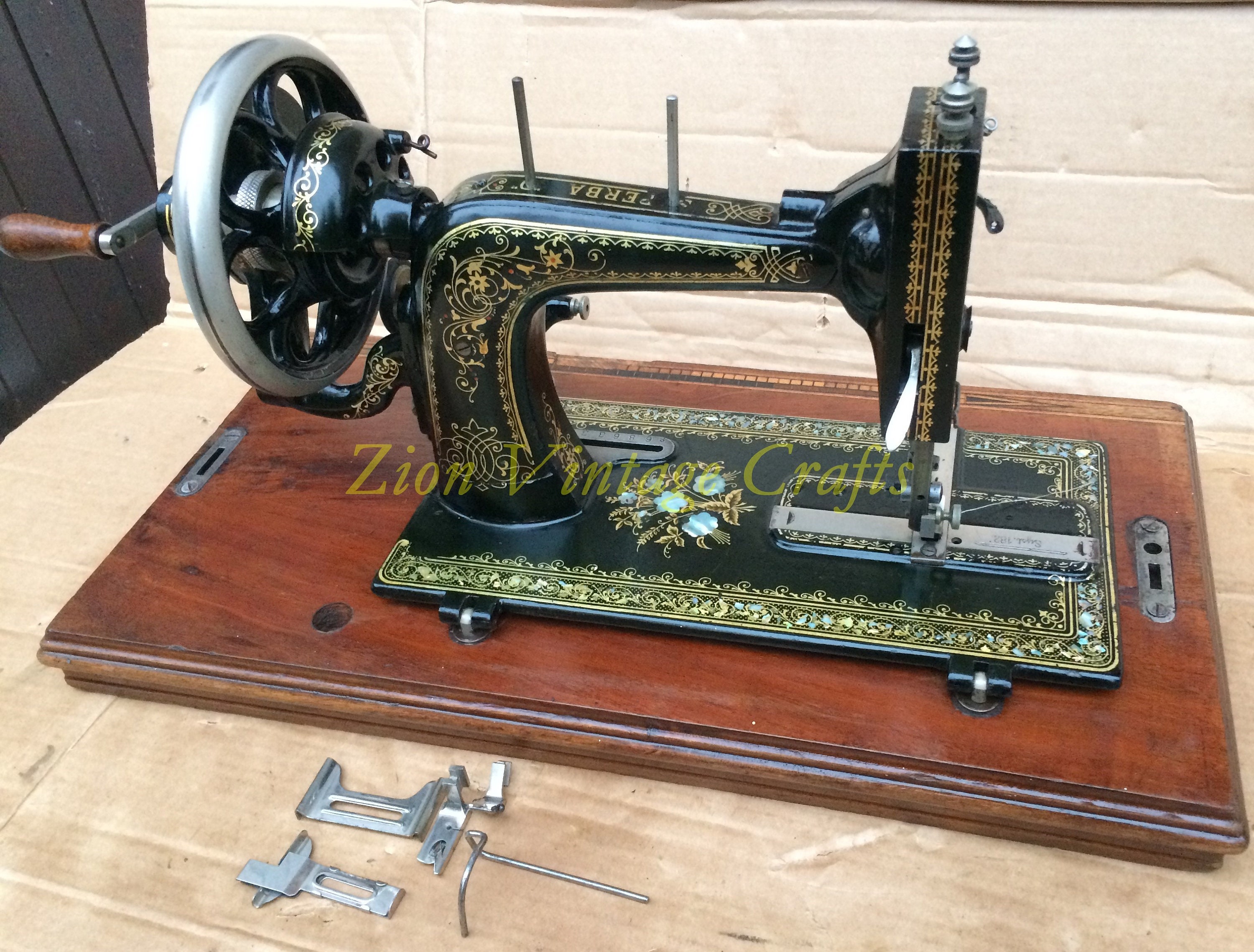 Maquina coser para mueble WERTHEIM 315