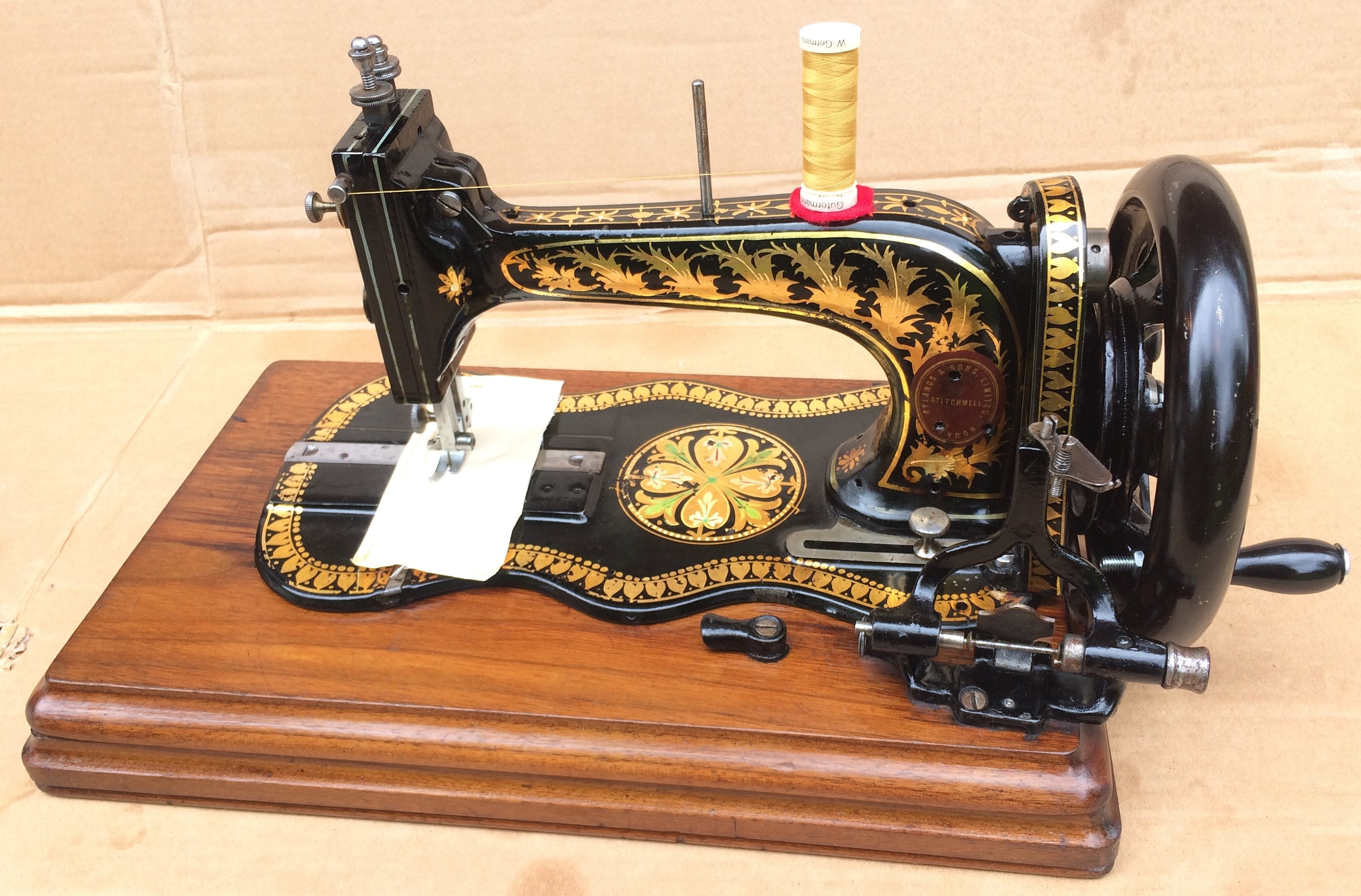 Hand Crank Industrial Patcher Sewing Machine-37