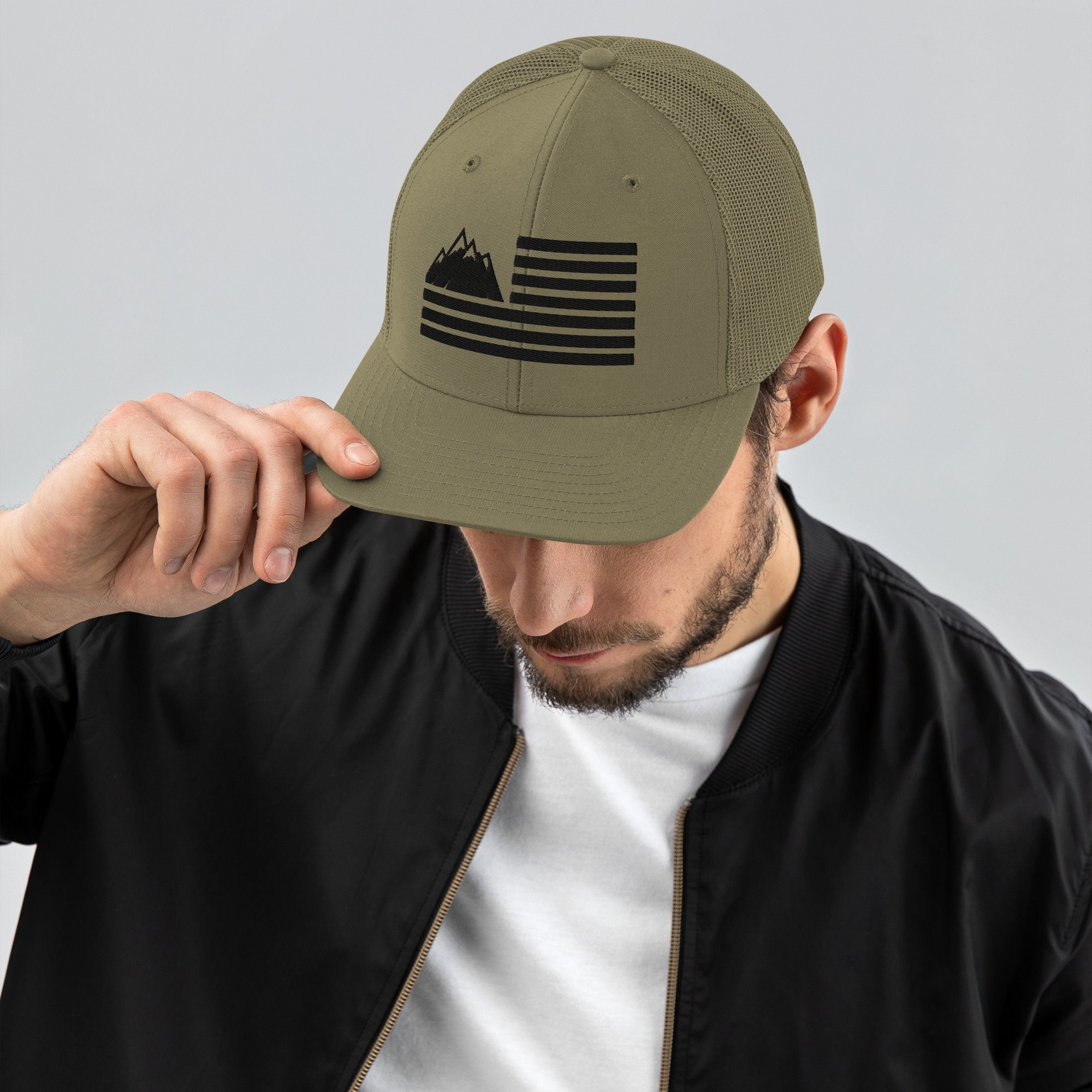 Embroidered Mountain, USA - / America, Hiking, Patriotic Hat 