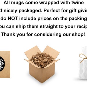 K&ouml;nnte beinhalten: Das Bild zeigt eine braune Schachtel mit Logo, einen Karton gef&uuml;llt mit Verpackungsmaterial und eine wei&szlig;e Tasse, die in Papier und Bindfaden verpackt ist. Der Text besagt, dass die Tassen gut verpackt und zum Verschenken geeignet sind.