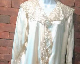 Lussuo's Pure Ivory Silk Ruffled Pajama Size S Metallic gold  Ivory Lace Trim Made in USA New w Tags