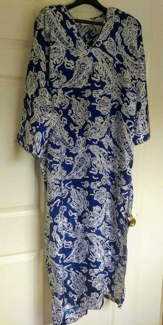 Mary Mc Fadden Kaftan Blue and white Paisley styl… - image 1