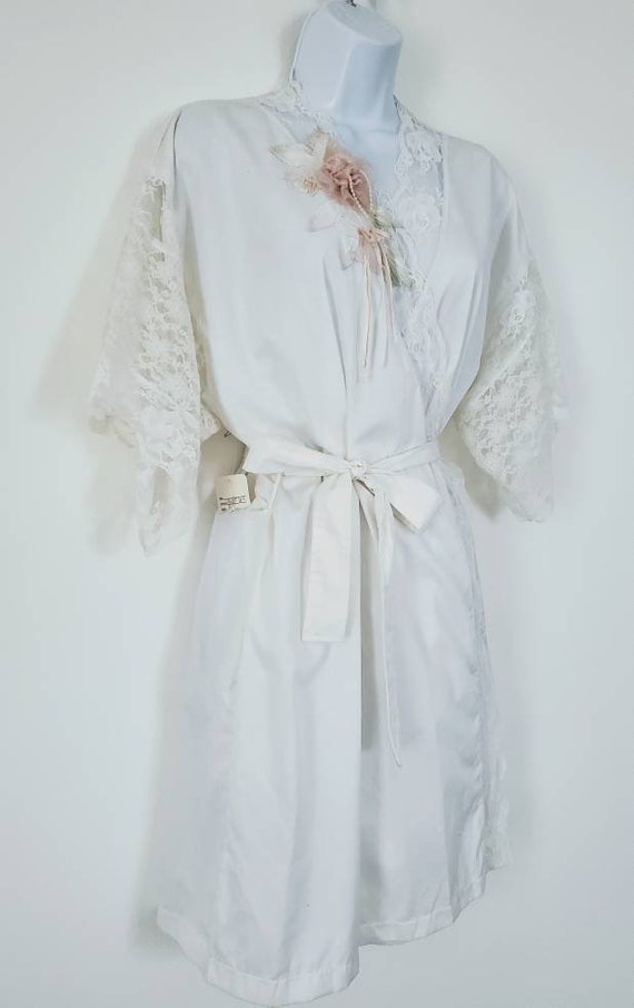 Cinzia  short wrap robe Lace w Floral Appliques N… - image 5