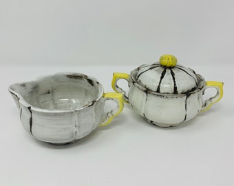 Santa Anita Ware Vreni Provincial Apple CREAMER AND SUGAR Set! Yellow! Brown! California! Collectible! Rare Item! 1950's Kitchen & Serving