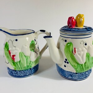 TULIP Creamer and Sugar Set - Embossed Creamer Sugar - Easter Table Decor - Springtime Kitchen - Vintage Creamer - Easter Sugar Bowl - Sugar