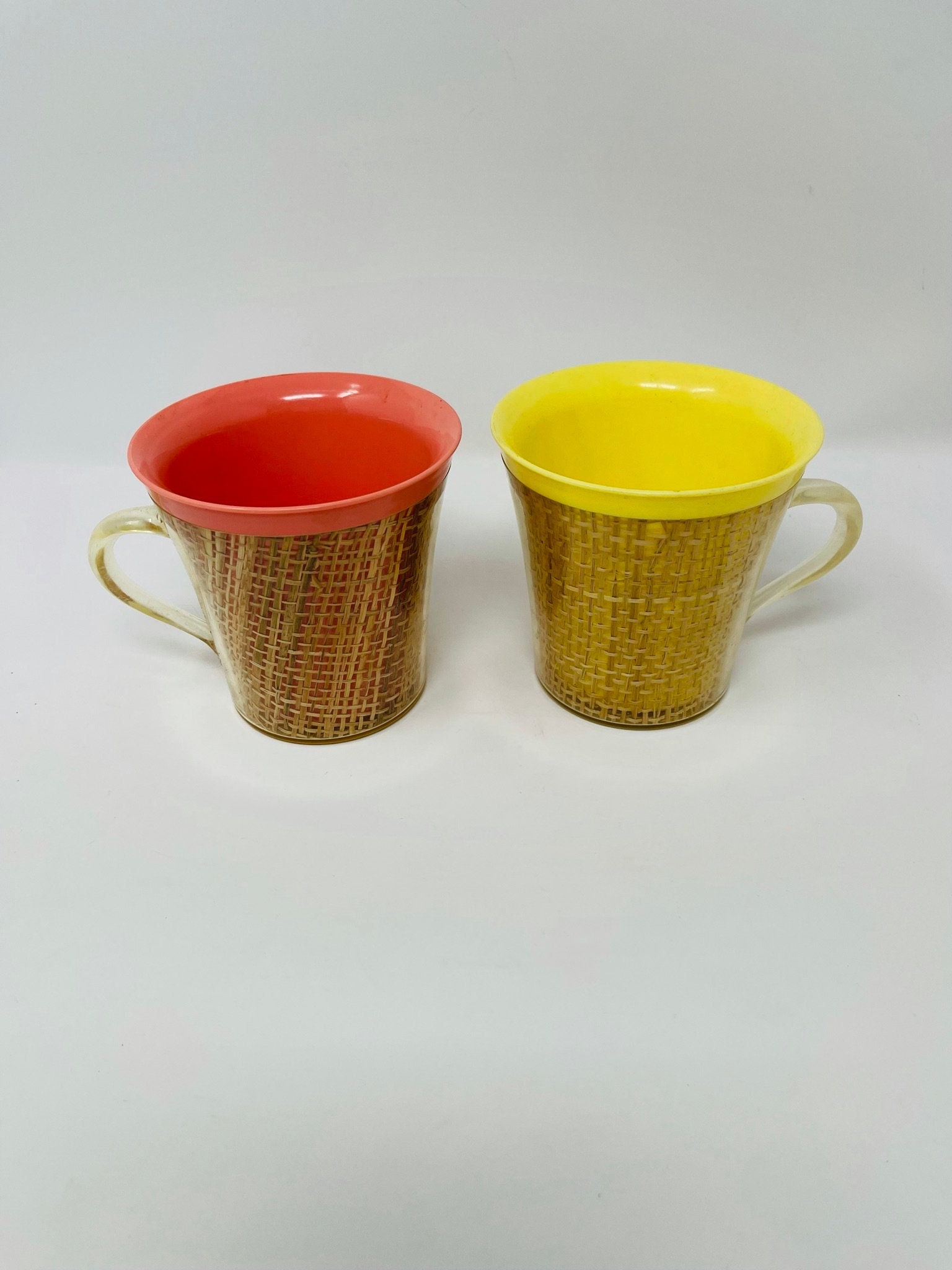 Rafia Ware Mugs - Pair of 2 Rafia Ware Mugs - MCM Mugs - 1950's Plastic Mugs  - Rafia Ware Cups - Picnic Cups - Pink and Yellow Coffee - MCM - Etsy