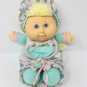 Cabbage Patch Kid, Cabbage Patch Kids Toddler Collection &quot;Love N Care&quot; Baby Doll , Blonde Hari, Blue Eyes, 1992 Hasbro Doll
