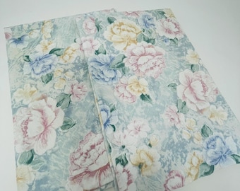 Floral Pillowcase Pair - Shabby Chic Pillowcase - Farmhouse Bedding - Springmaid  - 1980's Pillowcase Pair, Cottage Core, Floral Sheet